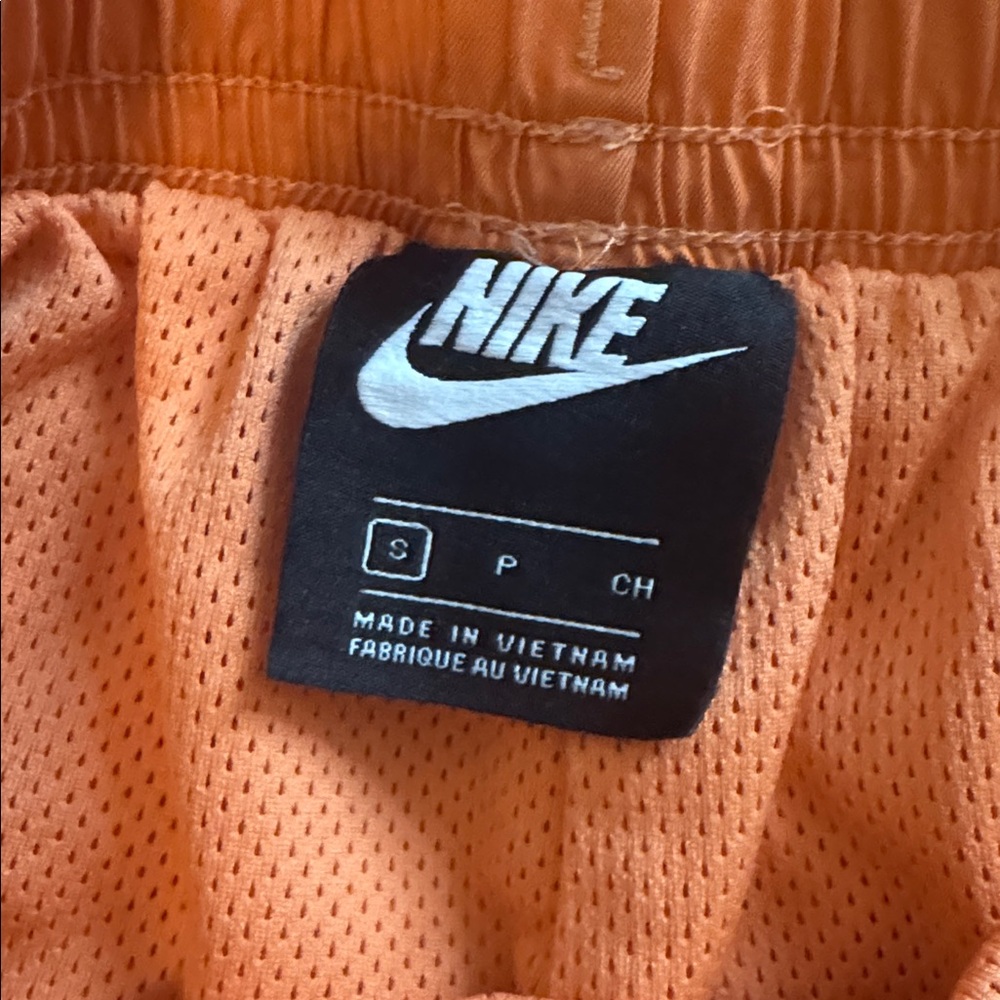 Nike Swim Trunks - Picture 2 of 3